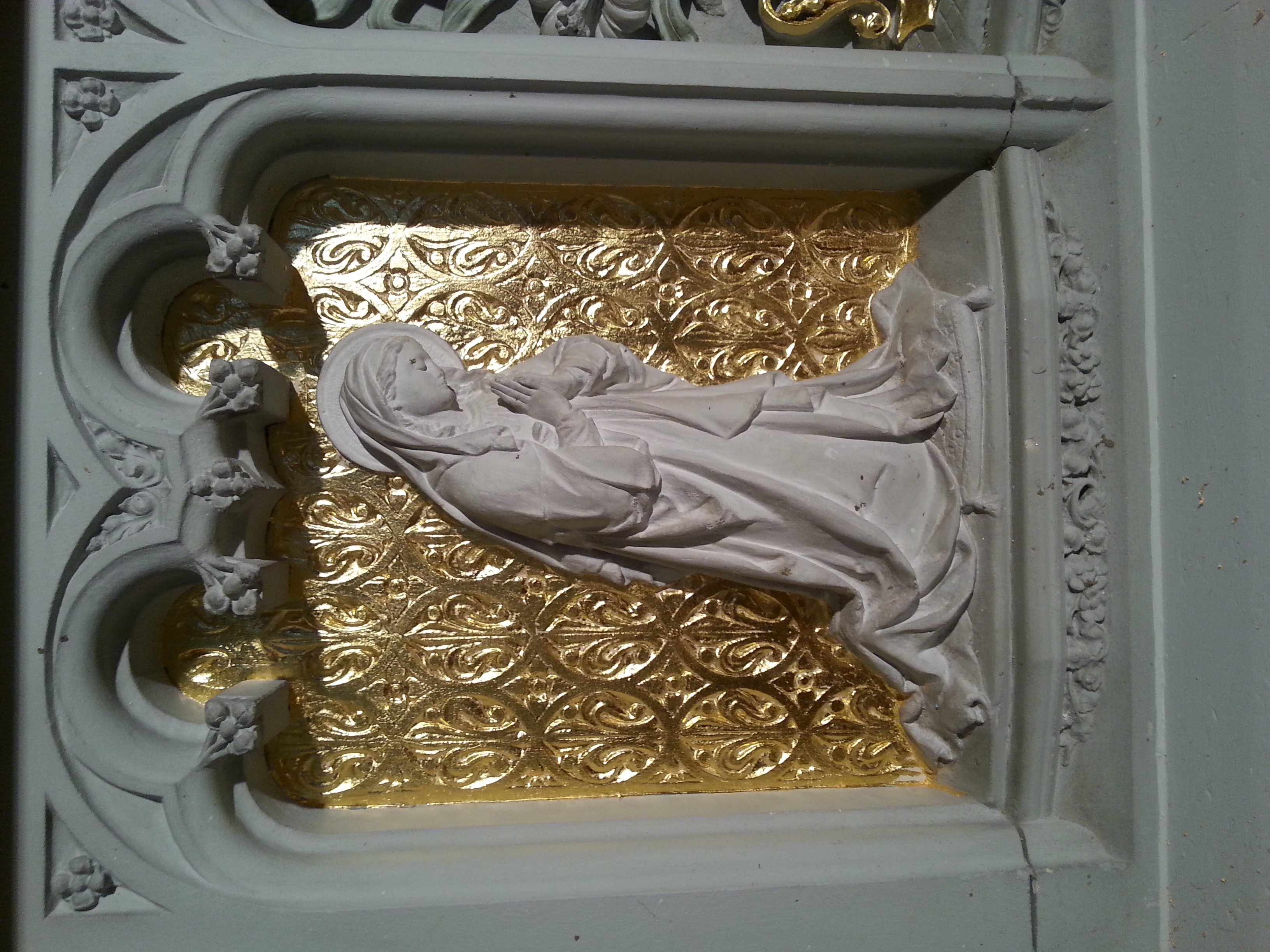 Altar gilding detail