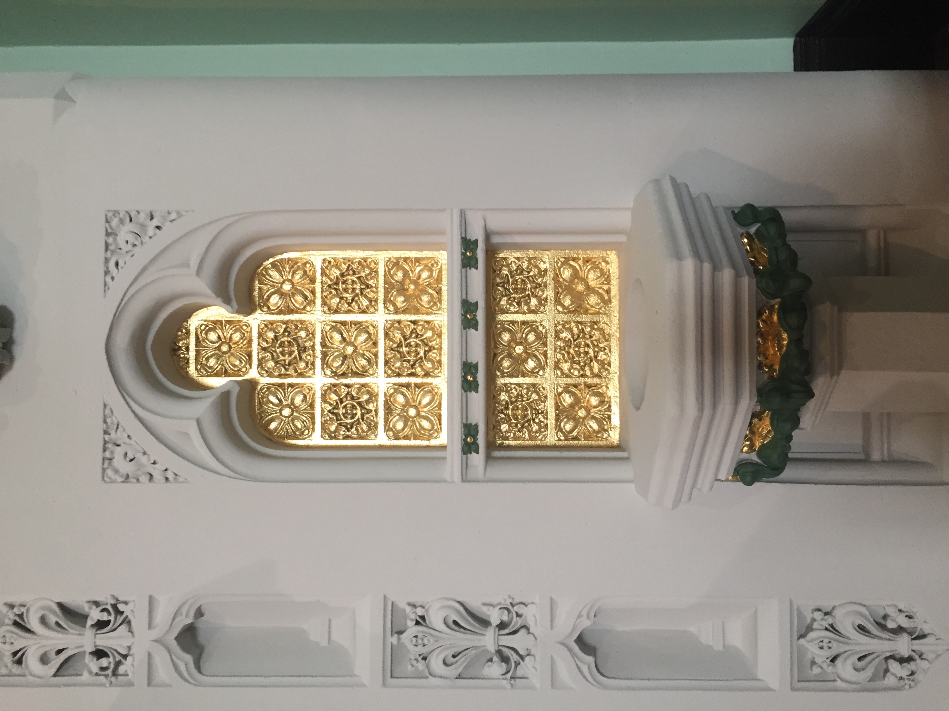 Altar gilding detail