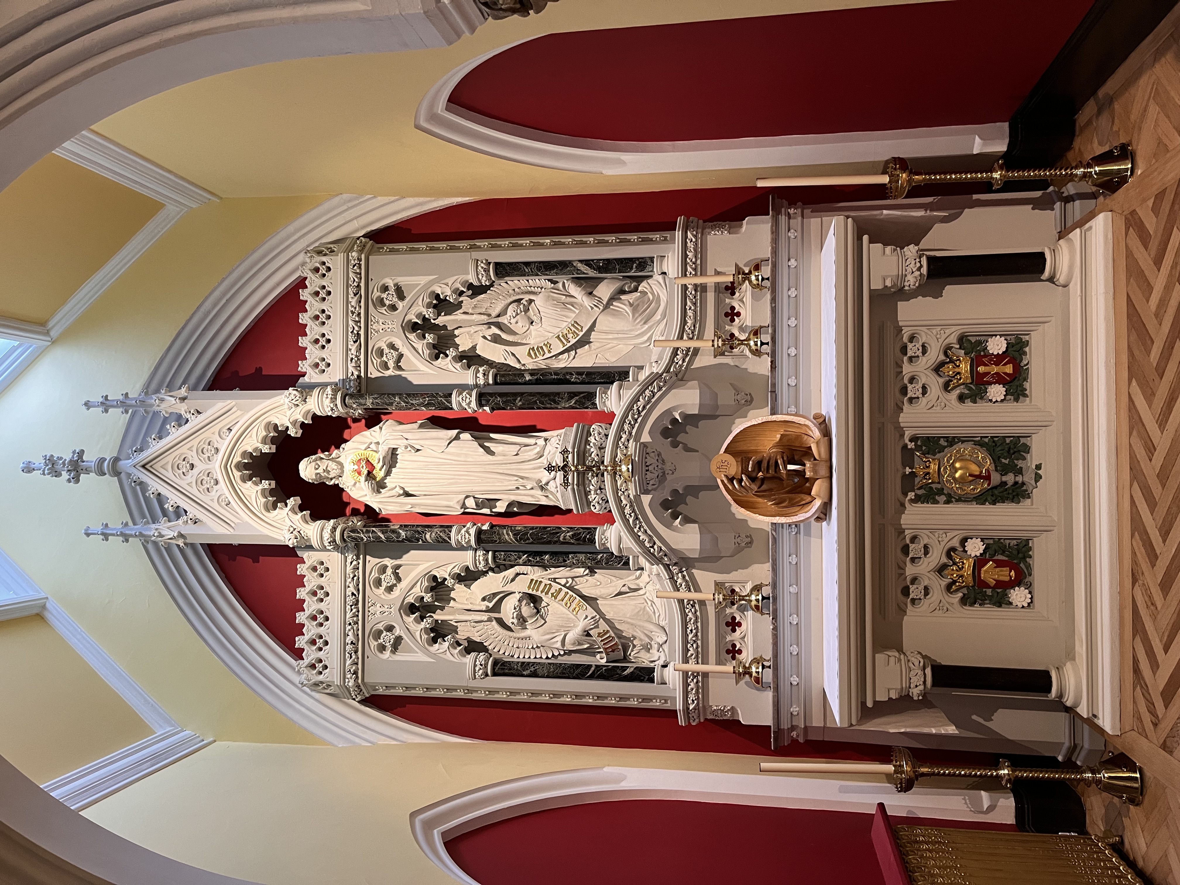 Christ altar gilding